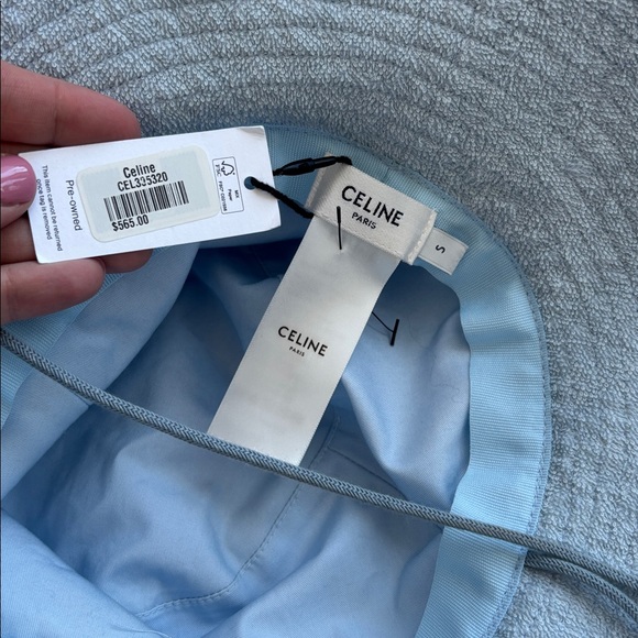 CELINE Triomphe wide brim hat, adjustable draw string in baby blue
Never worn. - Picture 8 of 14